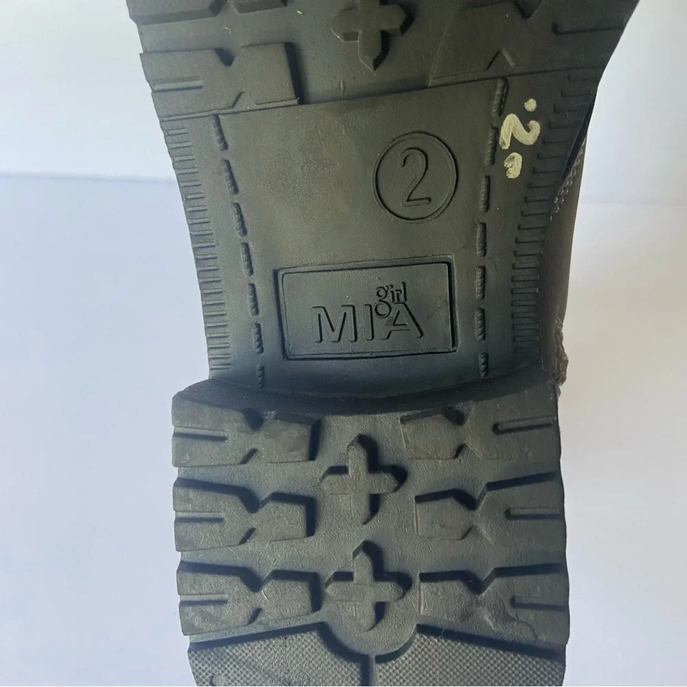 New Mia Girl Casual Boots little girl size 2